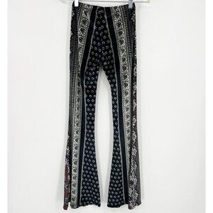 Novella Royale Velvet Janis Bells Dark Berry Paisley Flare Stretch Pants Size XS